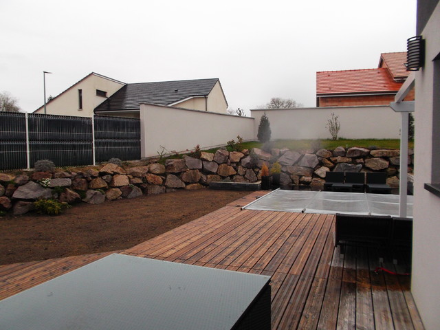MAISON OSSATURE OSSATURE TOITURE VEGETALISEE contemporary-deck