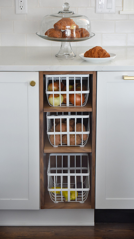 Inspiration for a transitional kitchen remodel in Cincinnati