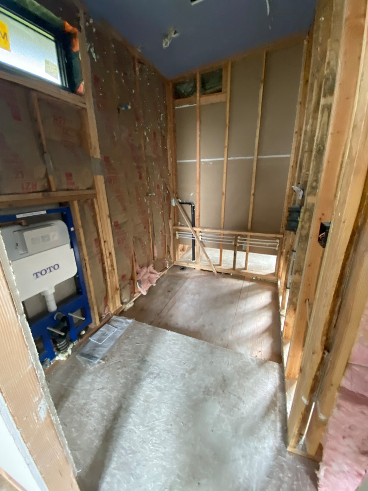 Nehalem Large Format Tile Masterbath