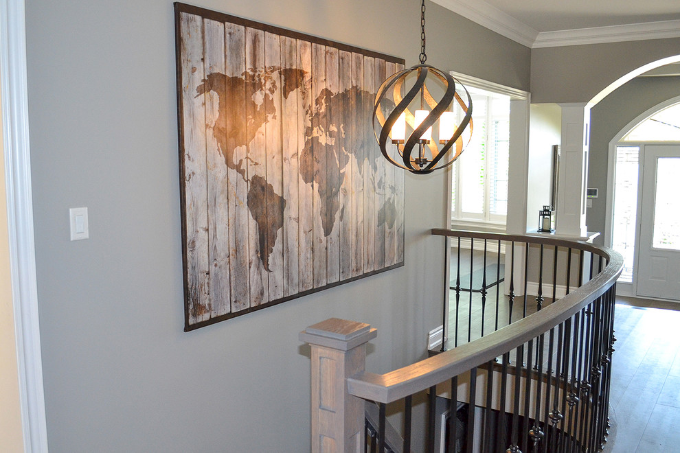 Transitional hallway photo in Toronto
