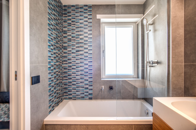 RIVARONE contemporary-bathroom
