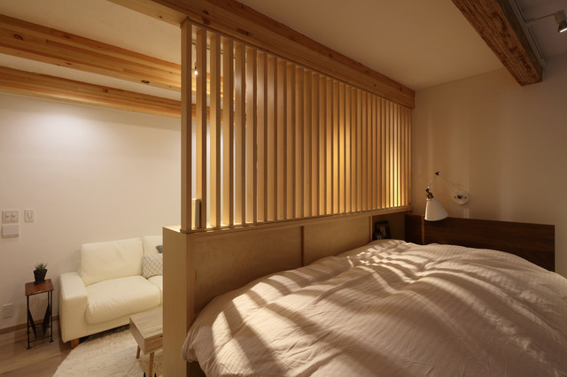 神奈川県鎌倉市の家 eklektisch-schlafzimmer