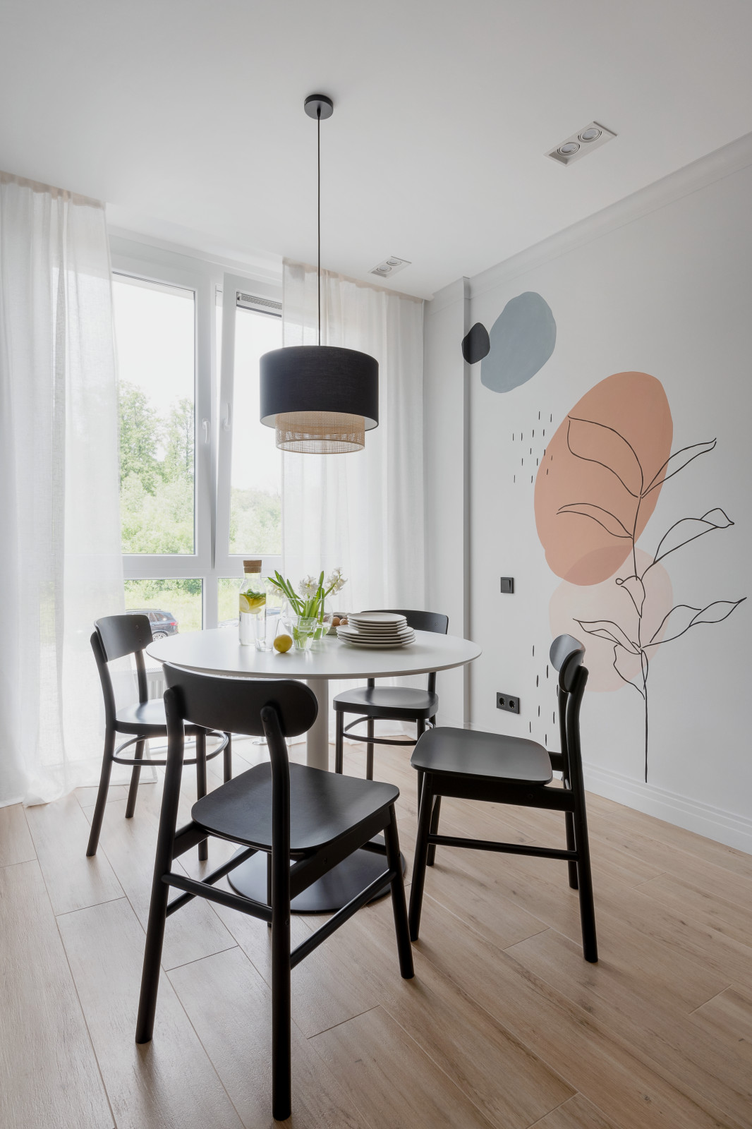 Двухкомнатная квартира, 77 м кв