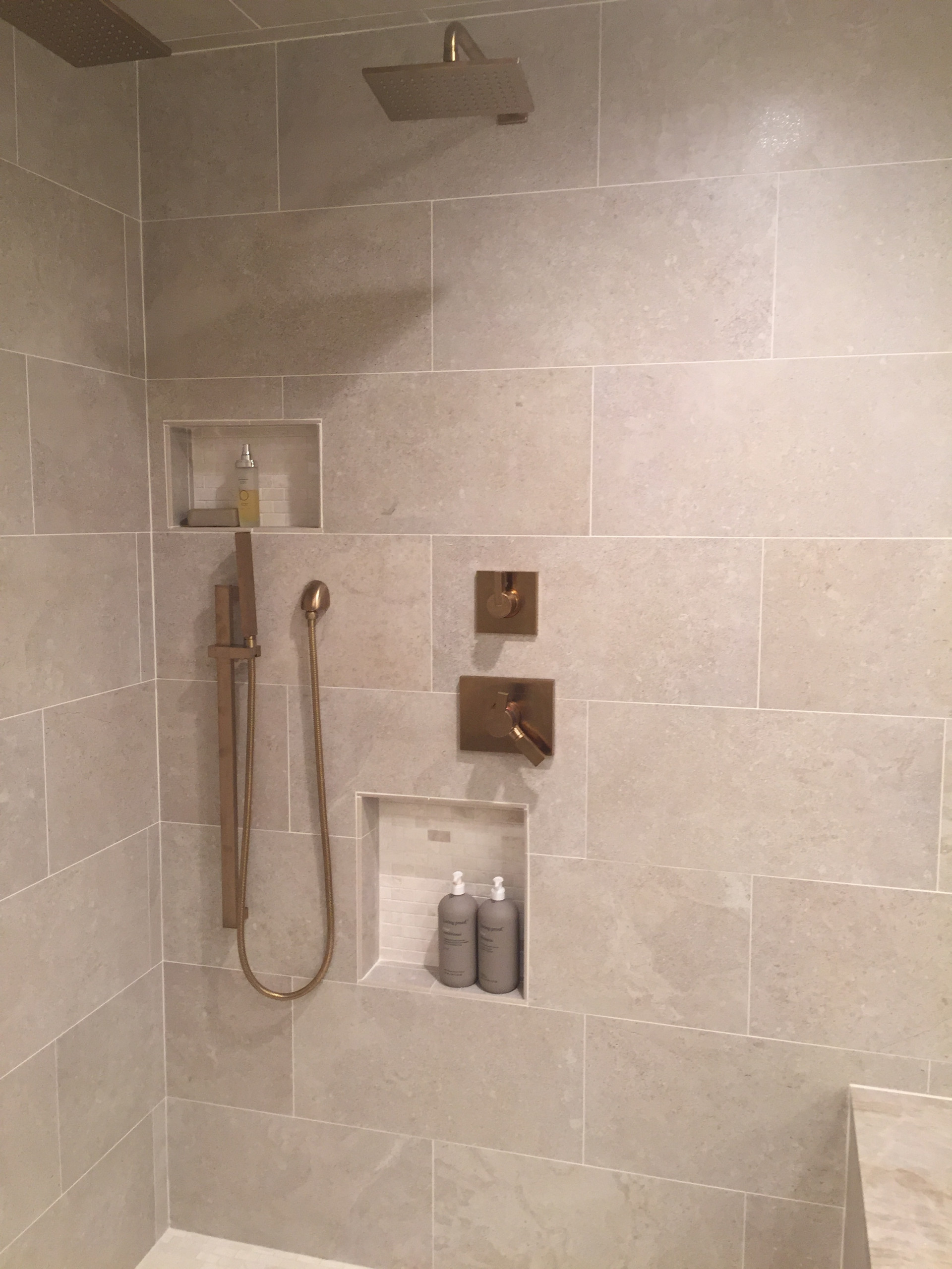 Elegant Transitional Master Bathroom