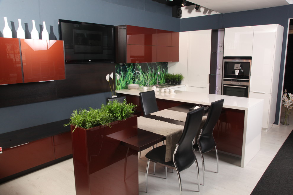 Готовые кухни