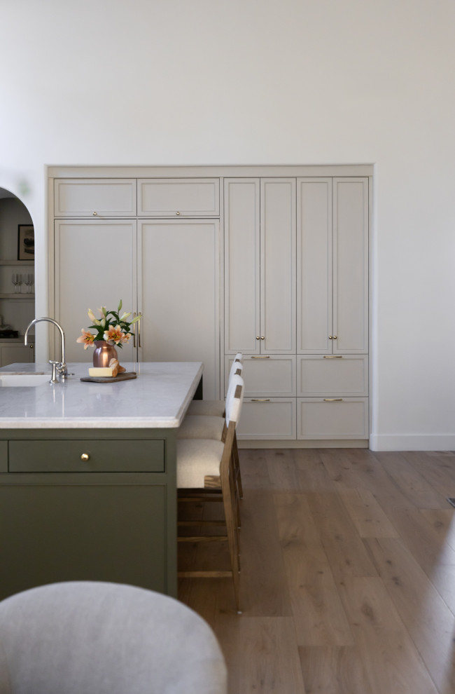 Inspiration for a transitional kitchen remodel in Phoenix