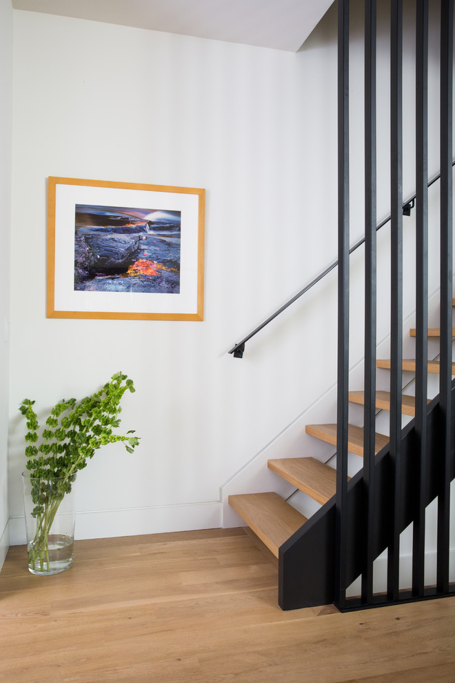 Inspiration for a modern staircase remodel in Toronto