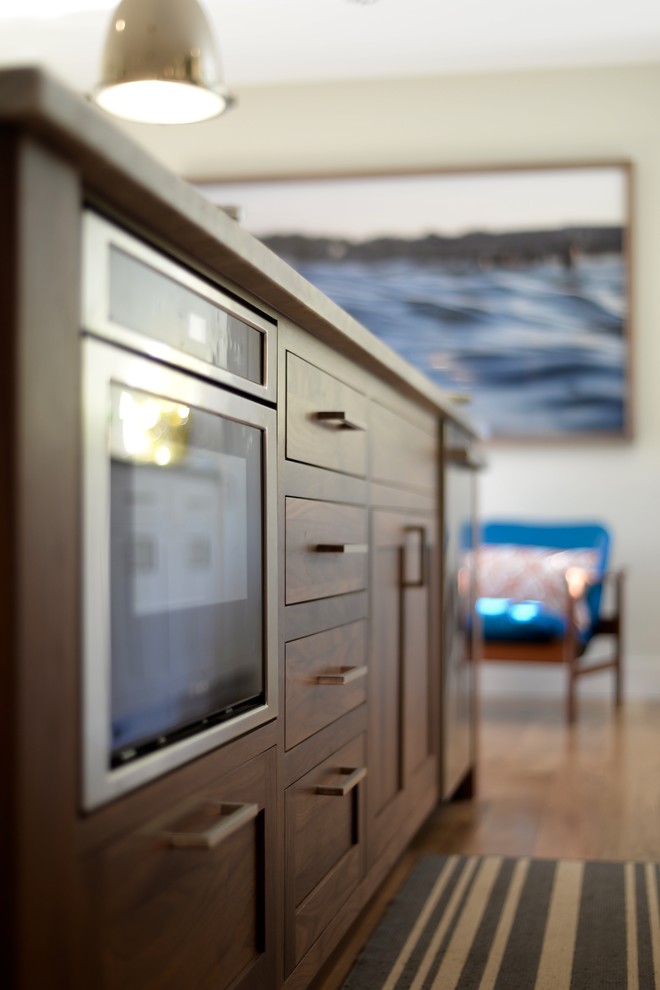 Example of a transitional kitchen design in Boston