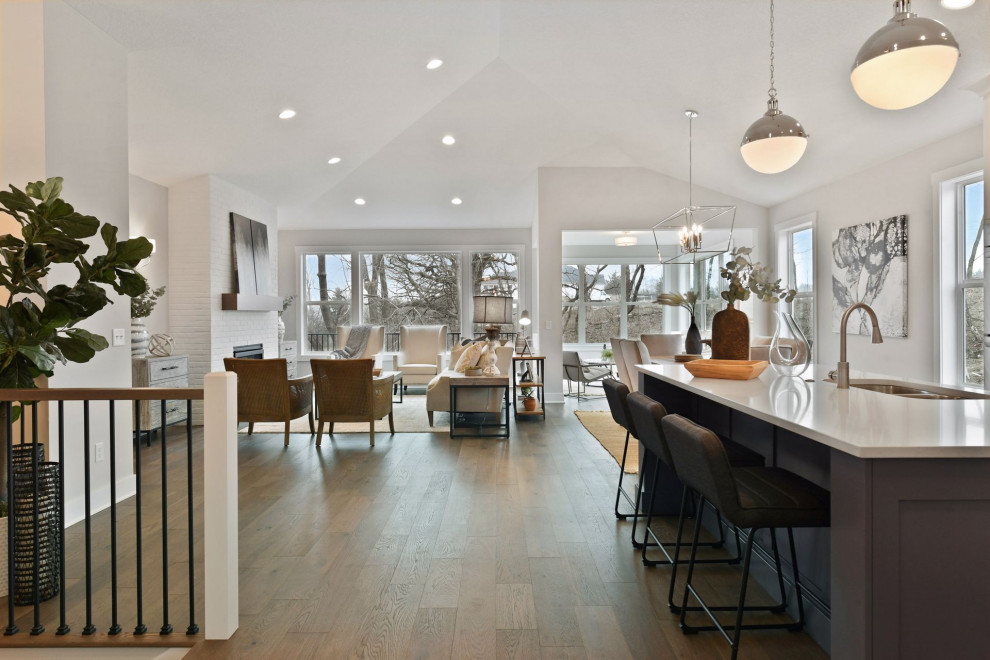 Kitchen - kitchen idea in Minneapolis