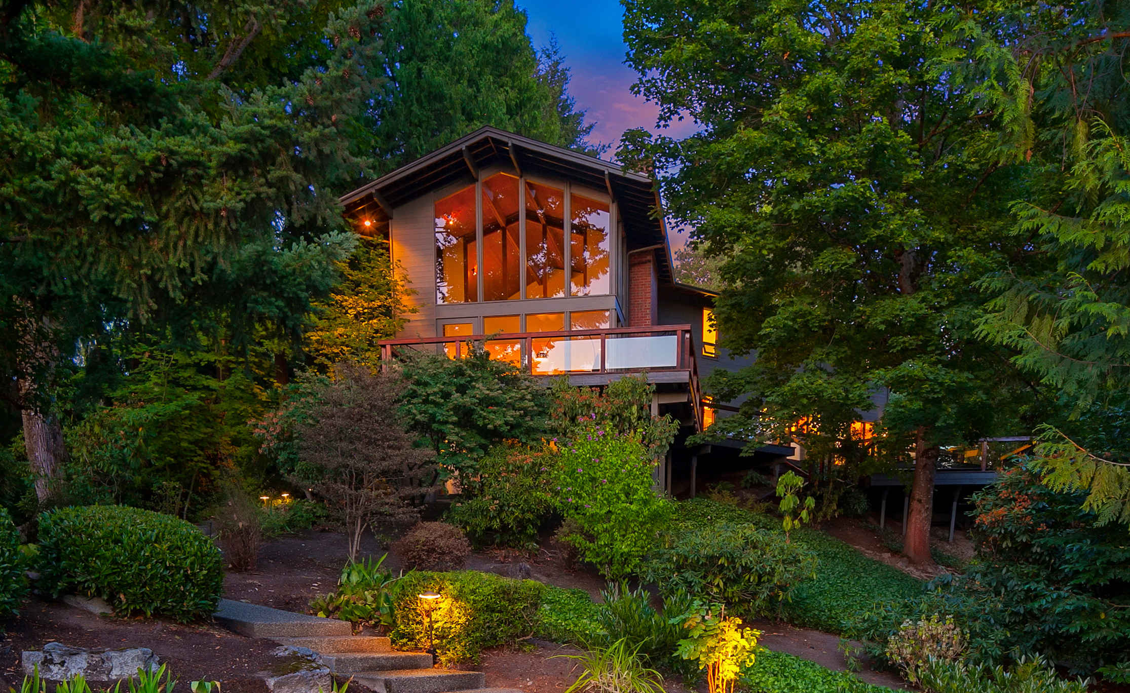 Ralph Anderson MCM I Clyde Hill, Washington