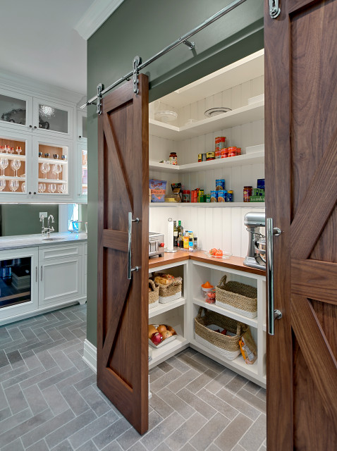 Transitional Style North Shore Kitchen kitchen
