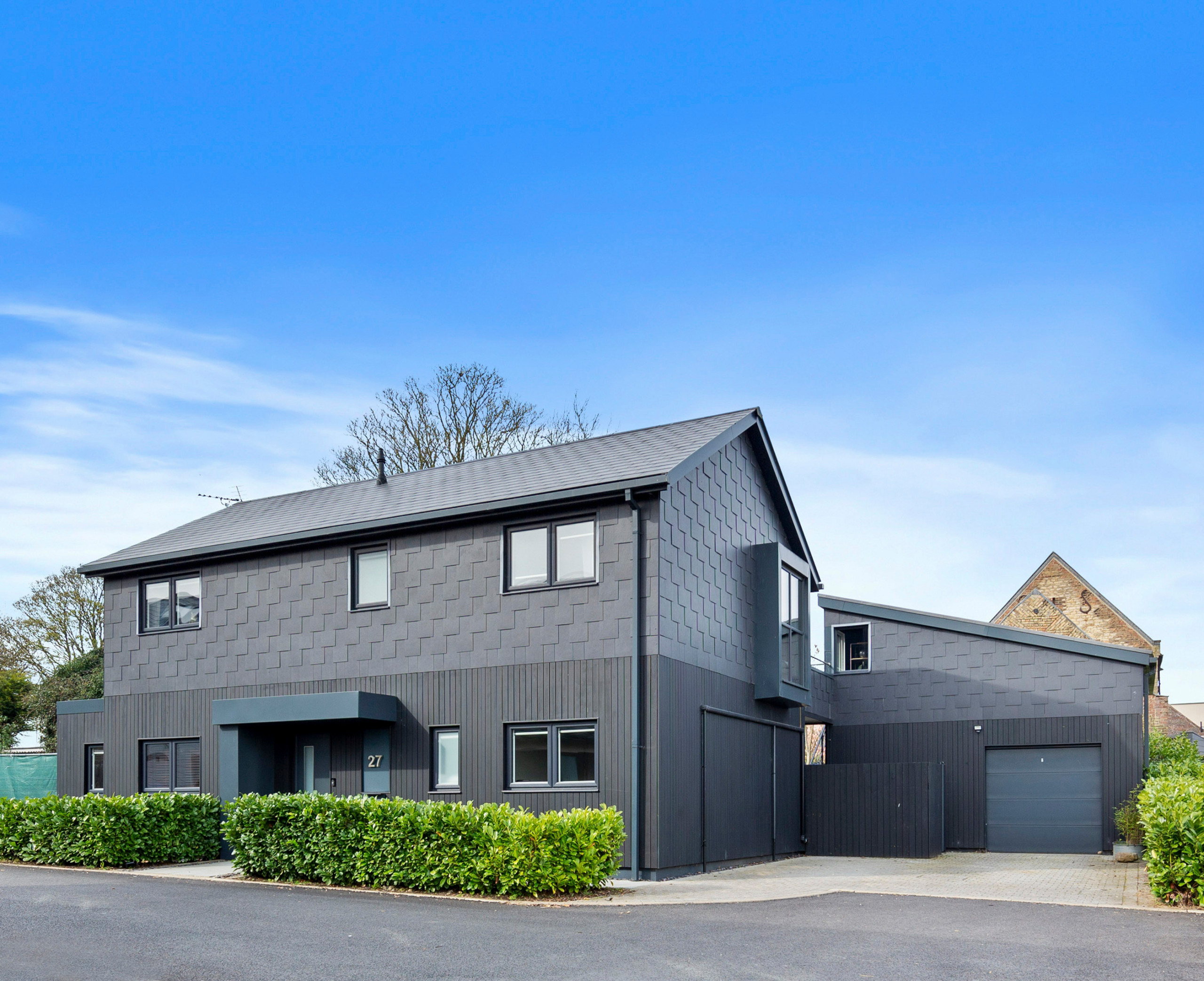 Black House