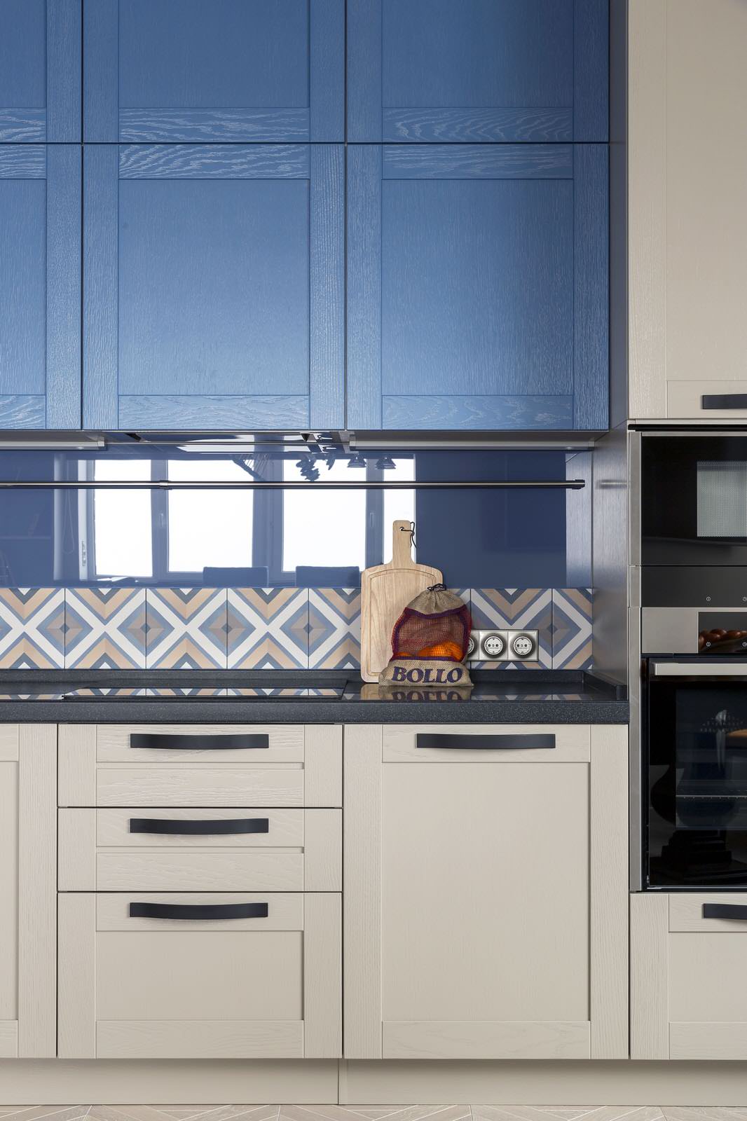 Квартира "Синий агат и яркая охра"