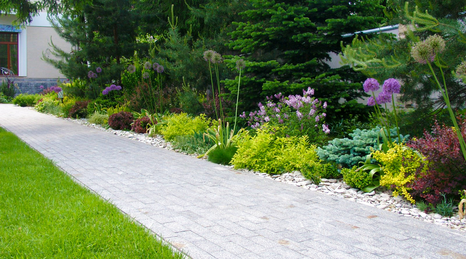 Дизайн сада 1 га  - садовая дорожка и миксбордер.