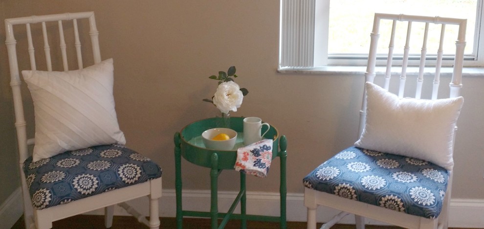 Home design - transitional home design idea in Miami