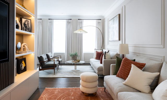 Houzz Tour: Warm Tones, Luxurious Surfaces and Hidden Storage (14 photos)