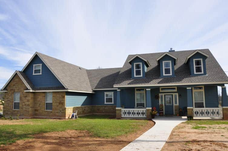 Inspiration for a transitional home design remodel in Austin