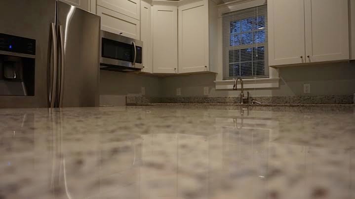 Transitional kitchen photo in Raleigh