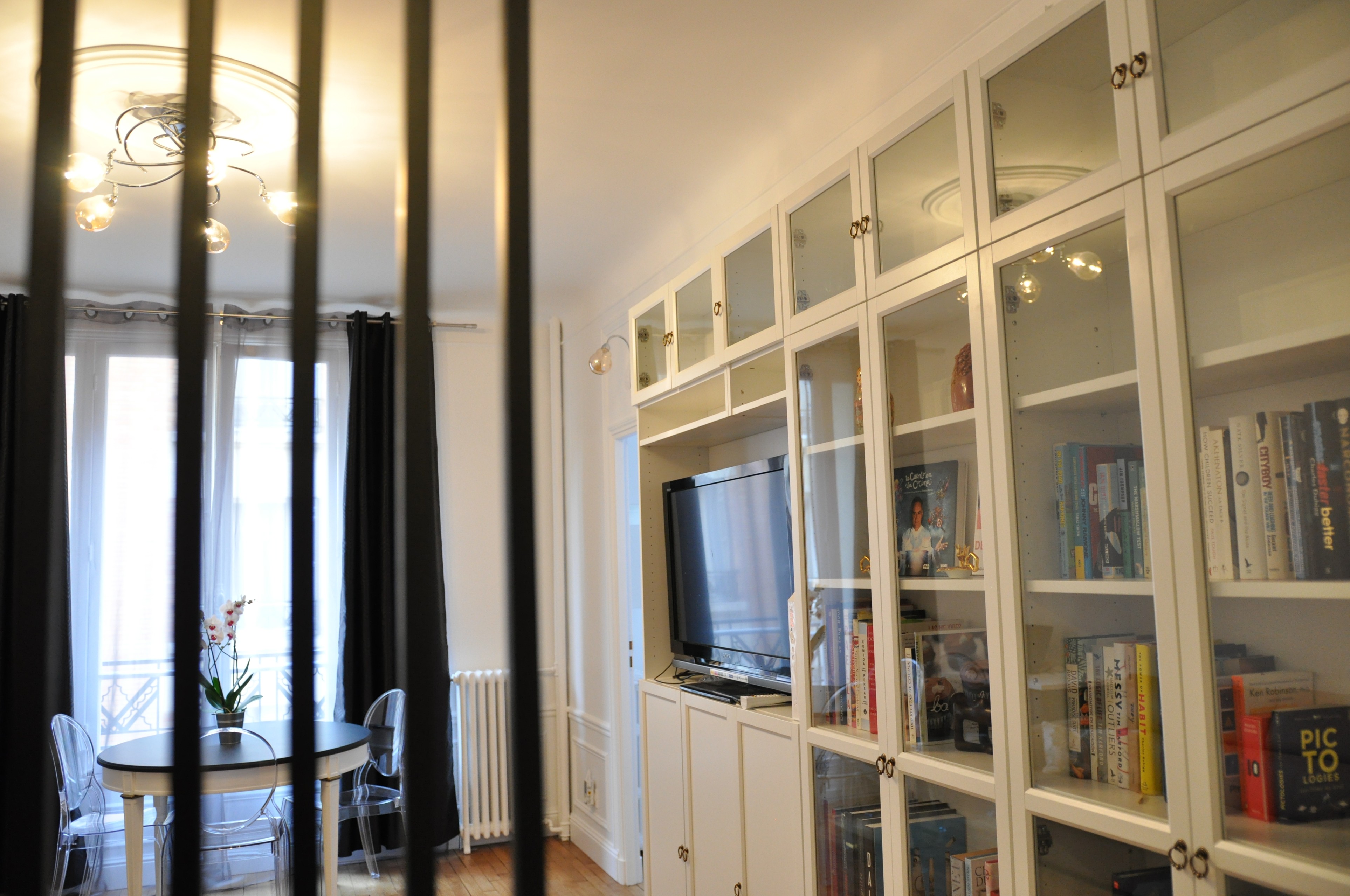 noir et blanc , doré.