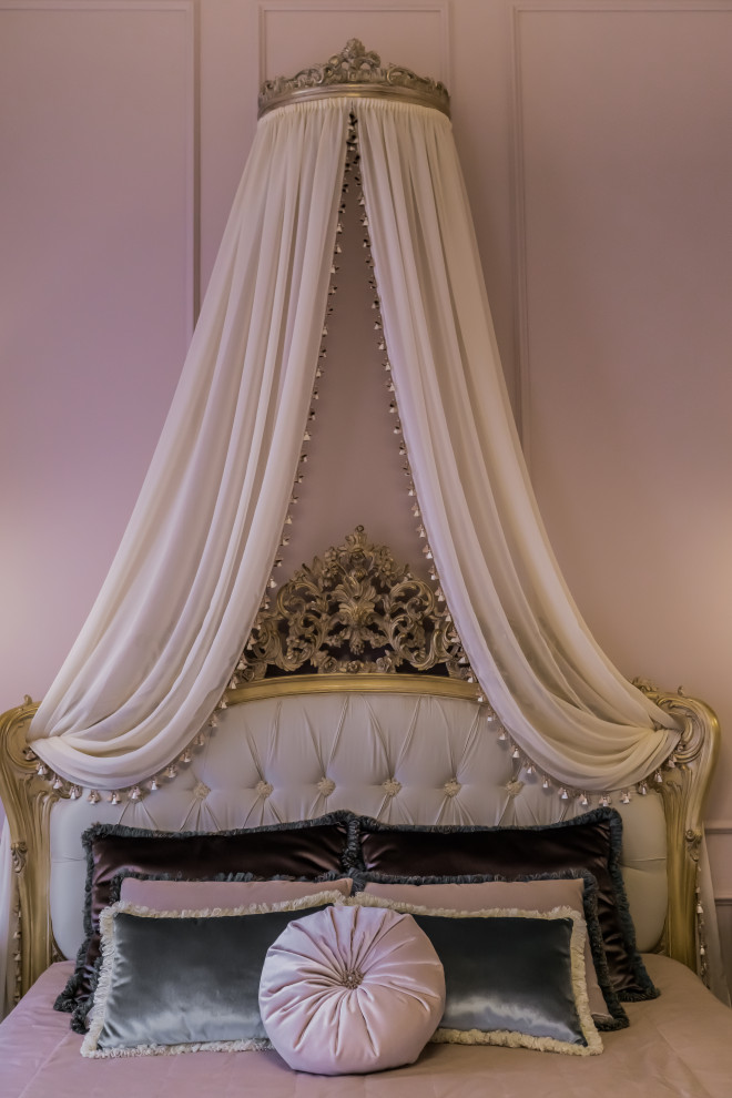 CHATEAU DE LA PETROGRADKA