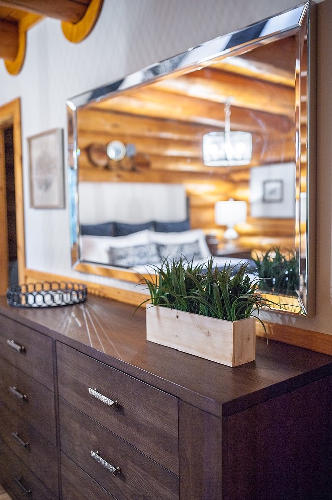 Home design - rustic home design idea in Calgary