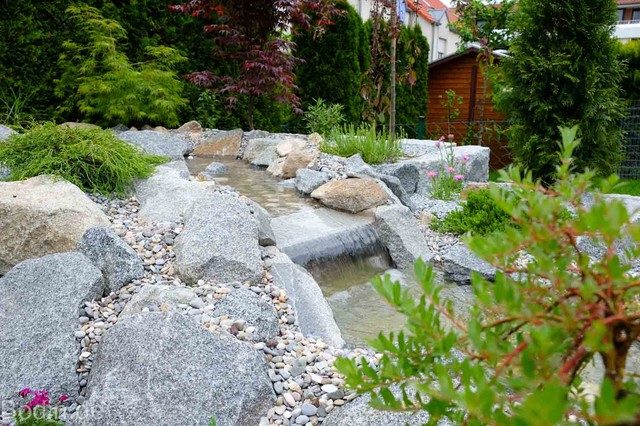 Gartenumgestaltung mit Bachlauf garden