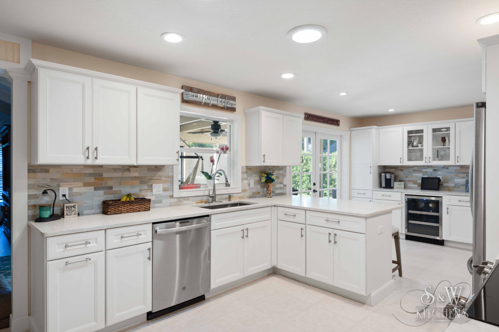 Example of a transitional kitchen design in Orlando