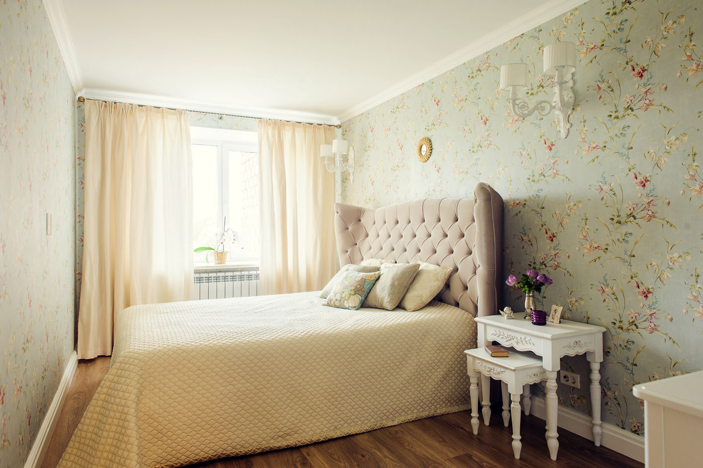 Туман недвижим голубой