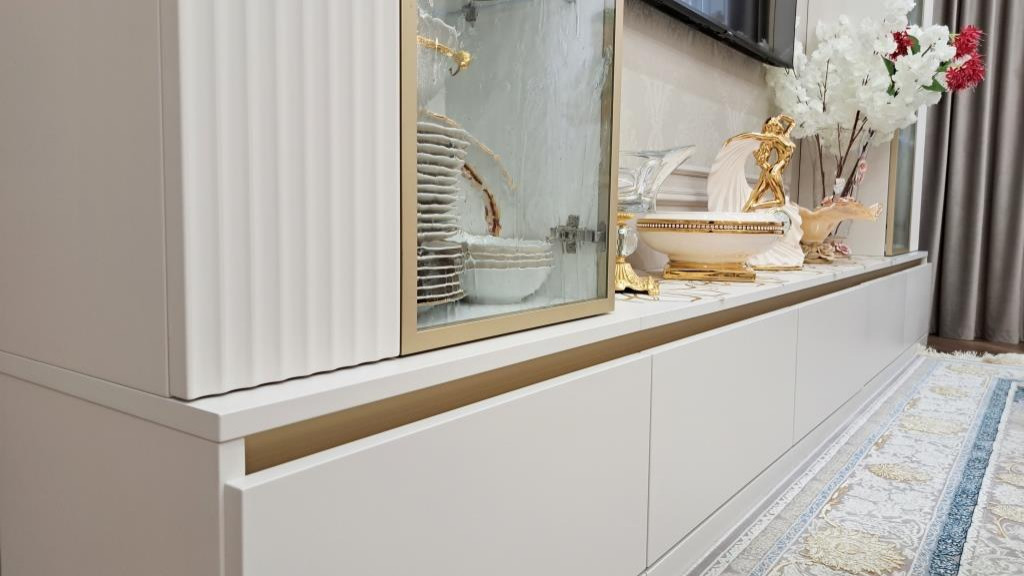 Современная классика в эмали и золоте