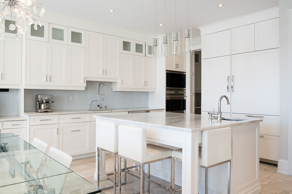 Example of a transitional kitchen design in Toronto