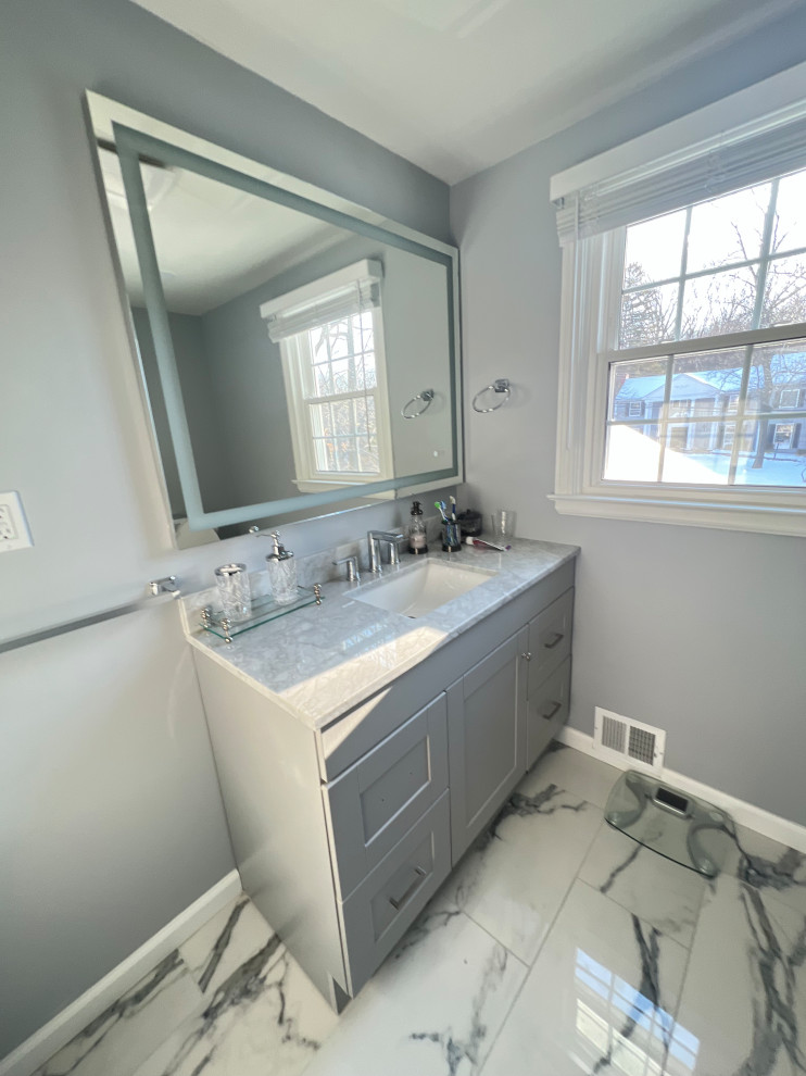 WEST HARTFORD GUEST BATHROOM REMODELING