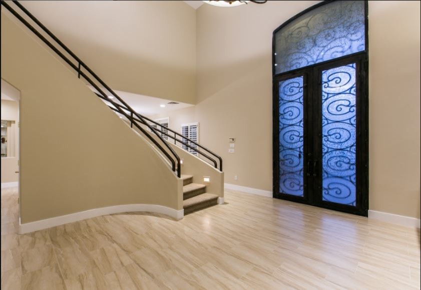 Photo of a large contemporary entryway in Las Vegas.