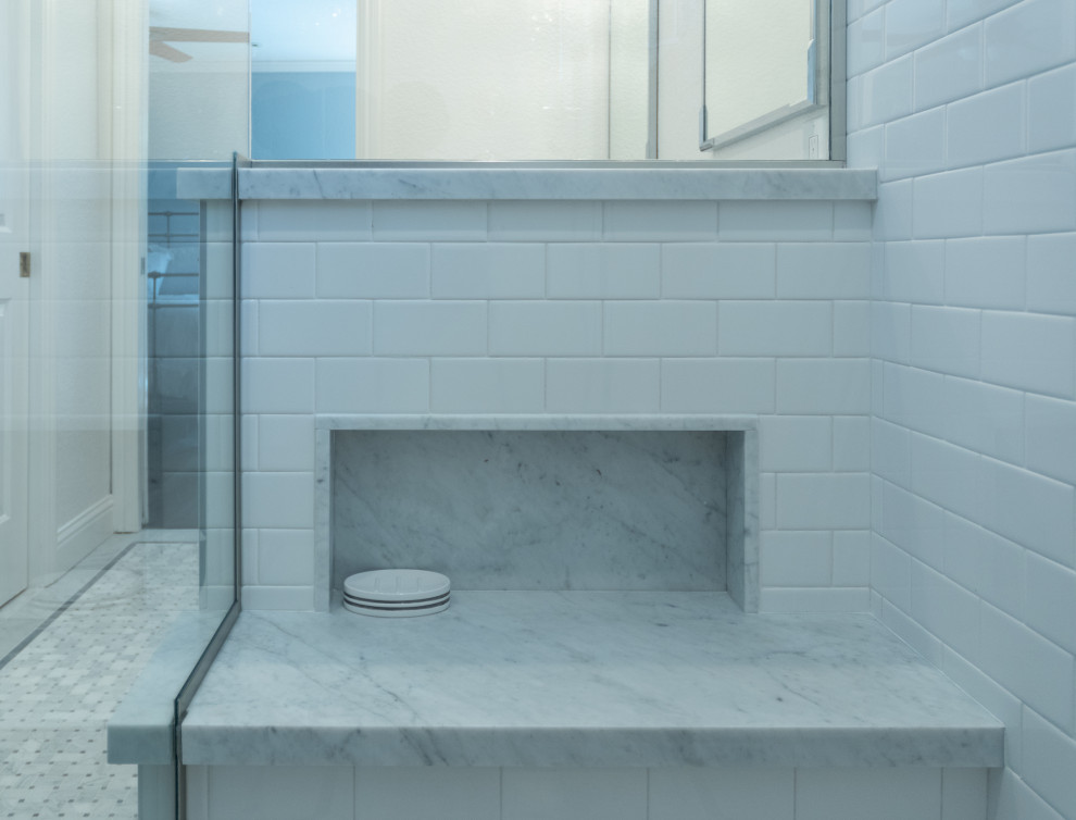 Piedras Circle- Master Bathroom