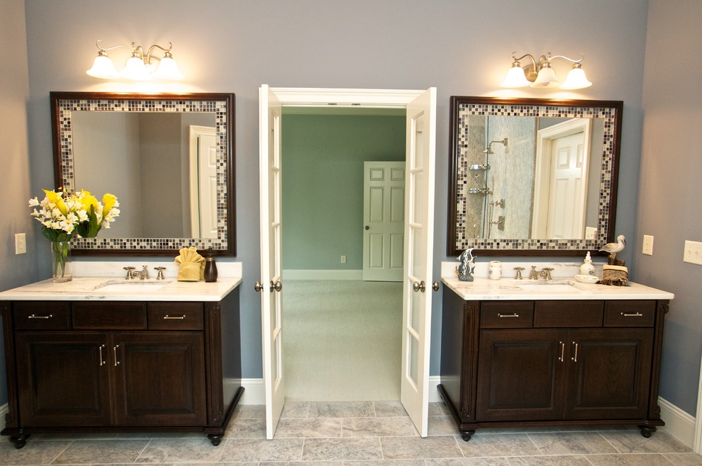 Williamsburg Bathroom shades of blue