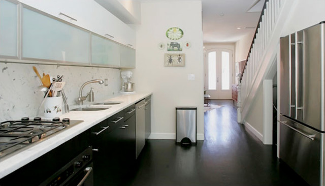 St James Place minimalistisch-kueche