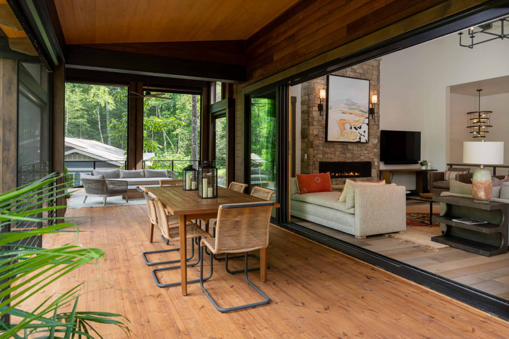 Inspiration for a mid-sized transitional deck remodel