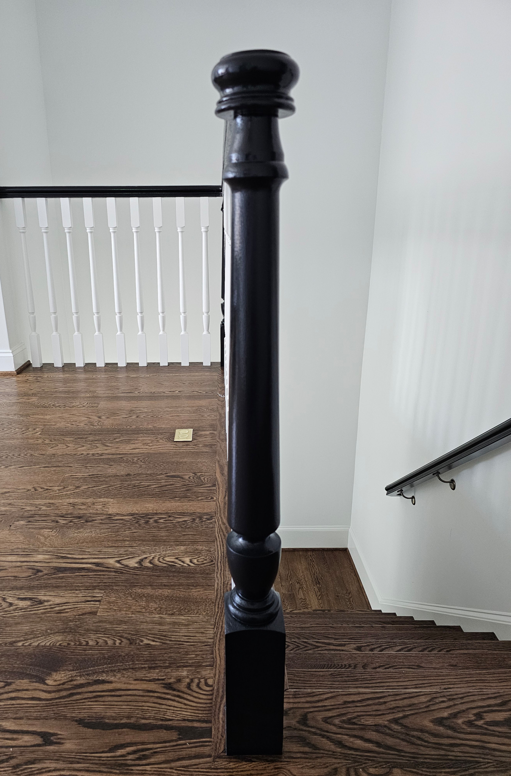 121_Elegant Floating Staircase, Chevy Chase, MD 20815