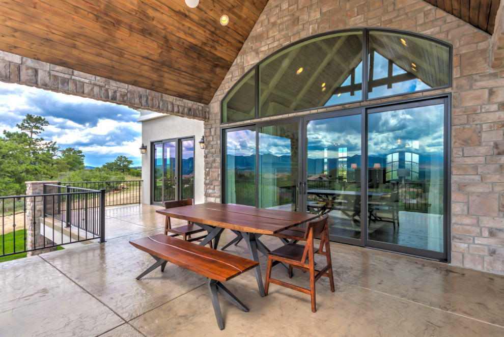 Inspiration for a transitional home design remodel in Denver