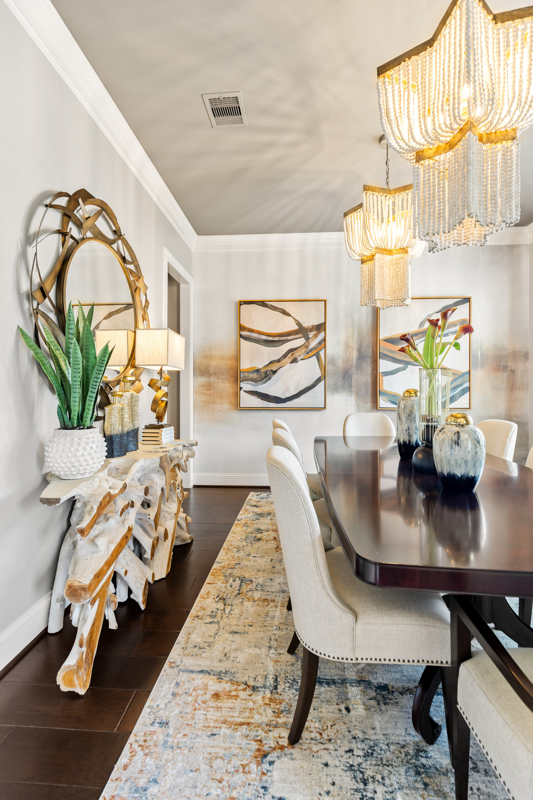 Dining room - transitional dining room idea in Houston