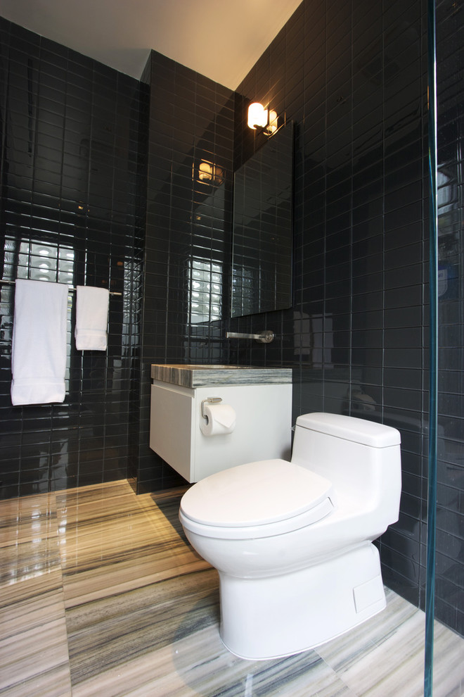 This is an example of a modern bathroom in Miami.