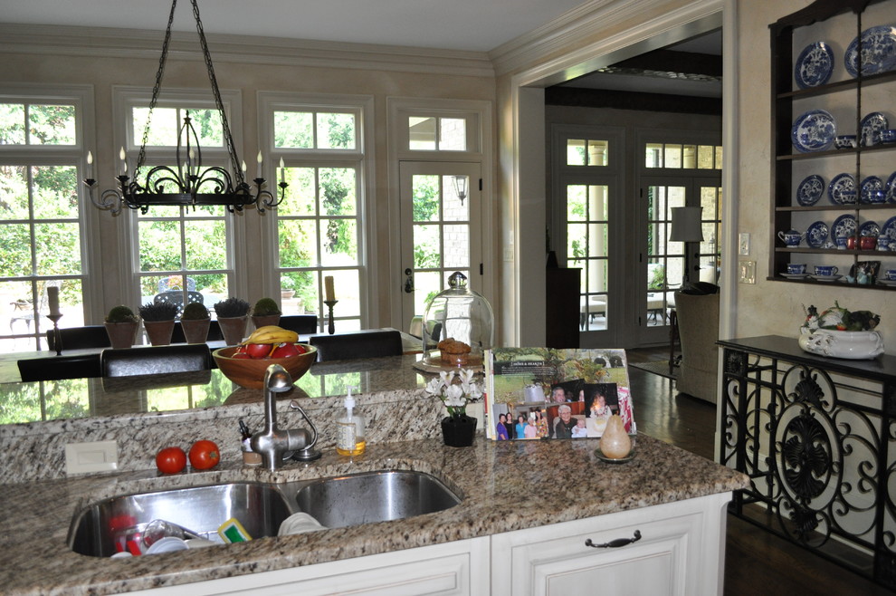 Inspiration for a transitional kitchen remodel in Raleigh