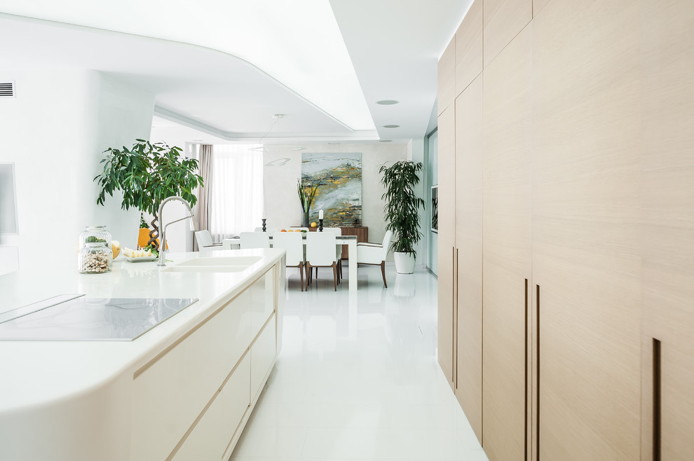 Светлый hi-tech