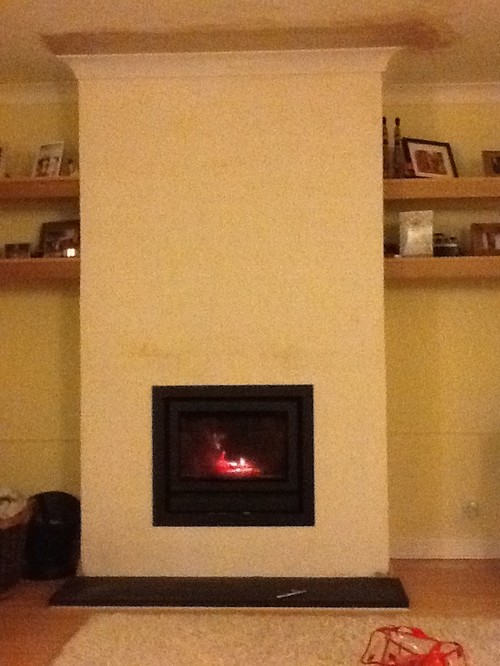 mantel or no mantel - inset stove? Hi