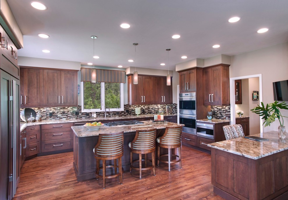 Kitchen - transitional kitchen idea in Denver