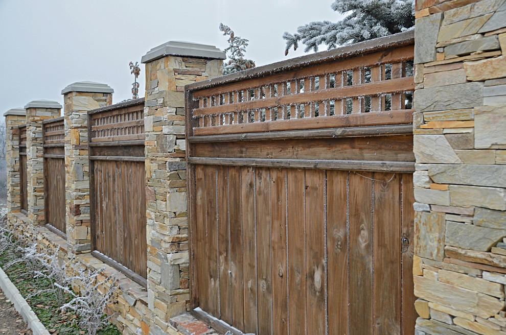 Забор из кладочного камня