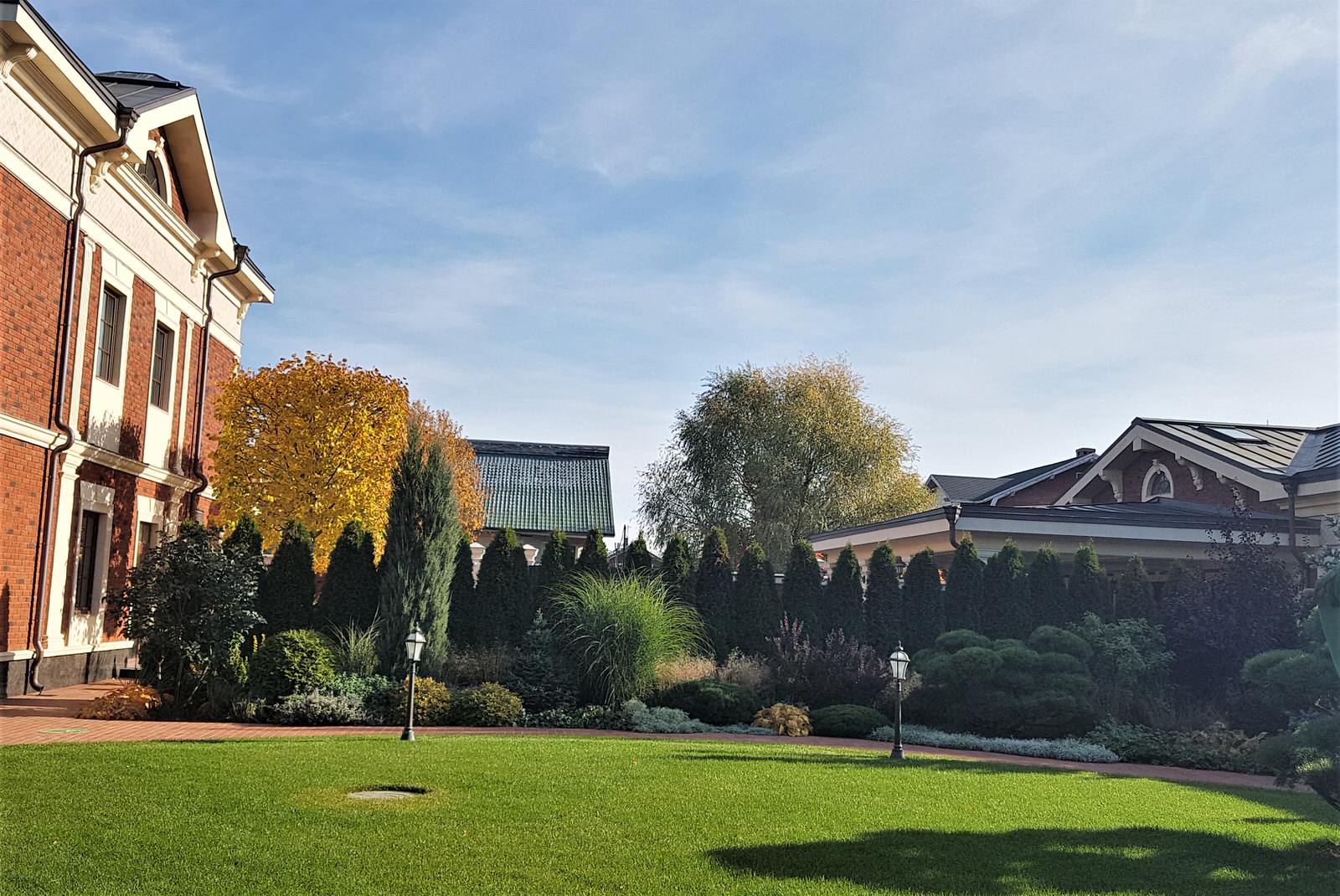 Сад с аурой.Осенние краски.