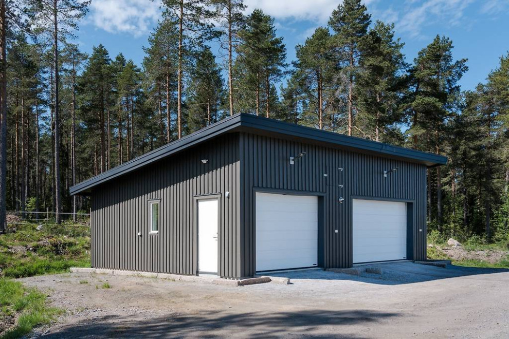 Garage - rustic garage idea
