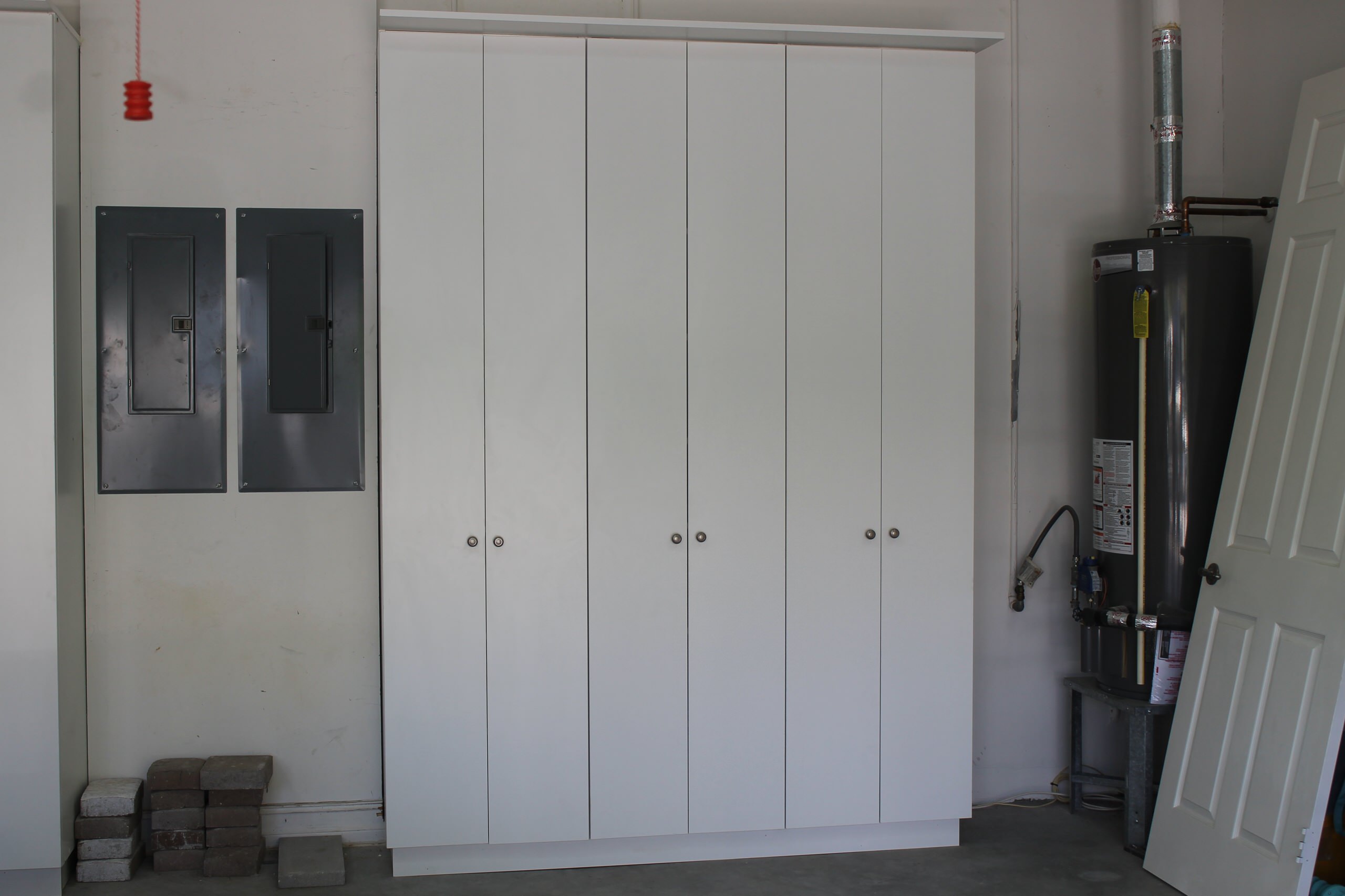 Valerie's Garage and Laudry Reface