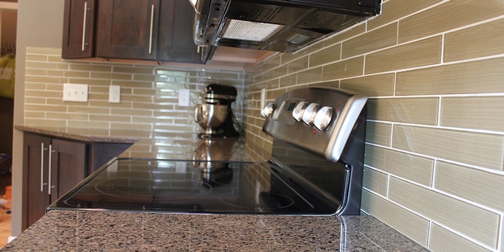 Example of a transitional kitchen design in Cedar Rapids