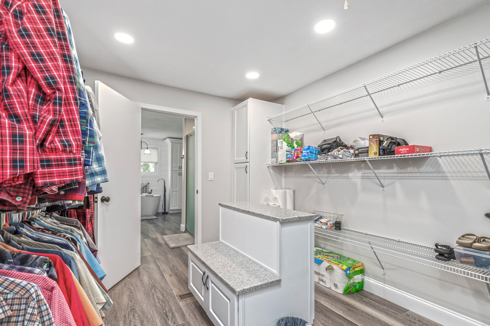 Lake Bathroom & New Flooring update